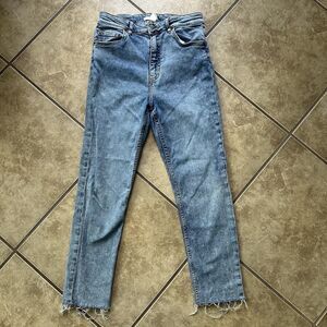 H&M High Rise Straight Leg Raw Hem Jeans Blue Denim Women’s Size 8